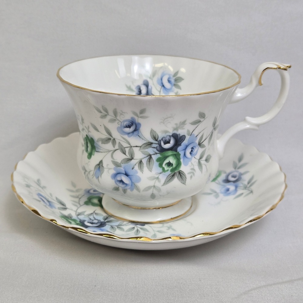 Royal Albert Teacup & Saucer Set Bone China Inspiration Floral England Vintage
